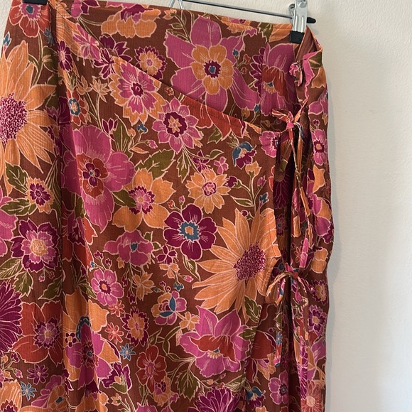 Free People Floral Pink Maxi Skirt - Size 14 - Picture 6 of 8